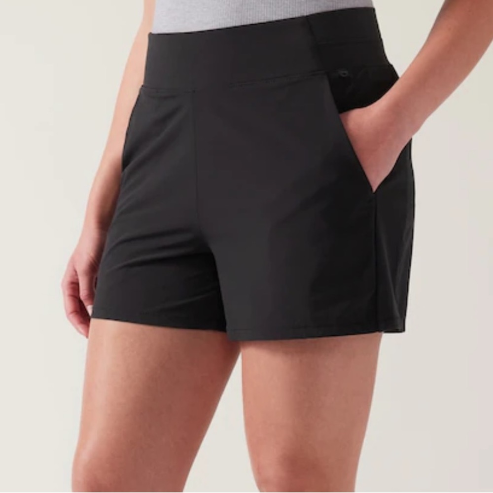 Athleta Brooklyn Shorts Size 10 Black